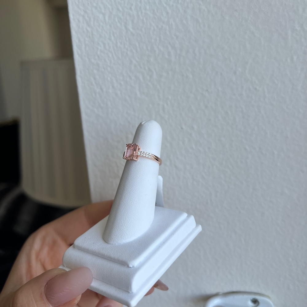 Rose Gold Ring - Picture 4 of 6